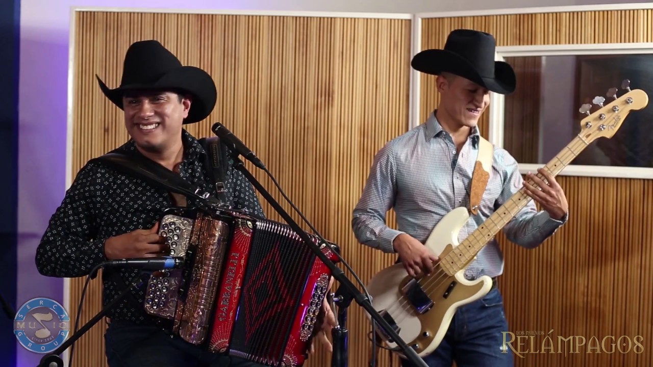 Los Nuevos Relámpagos - Las 20 Novias [ Live Session ]