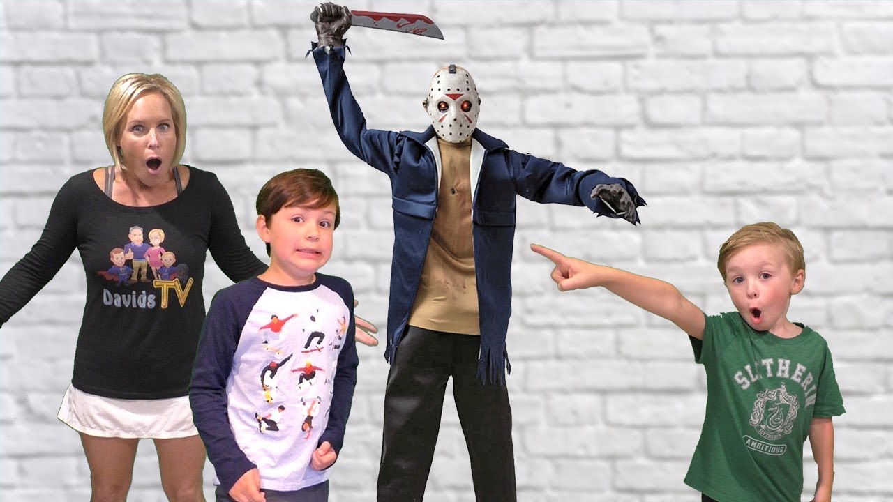 Project Zombie - The Zombie Master sends us a Jason Voorhees Animatronic!