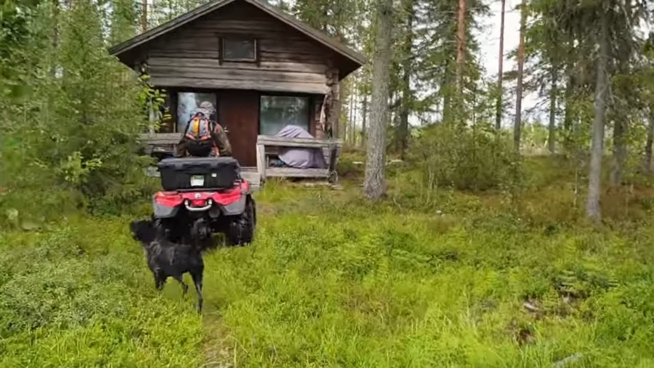 Eräkämpällä puuhailua ja kämpän esittely