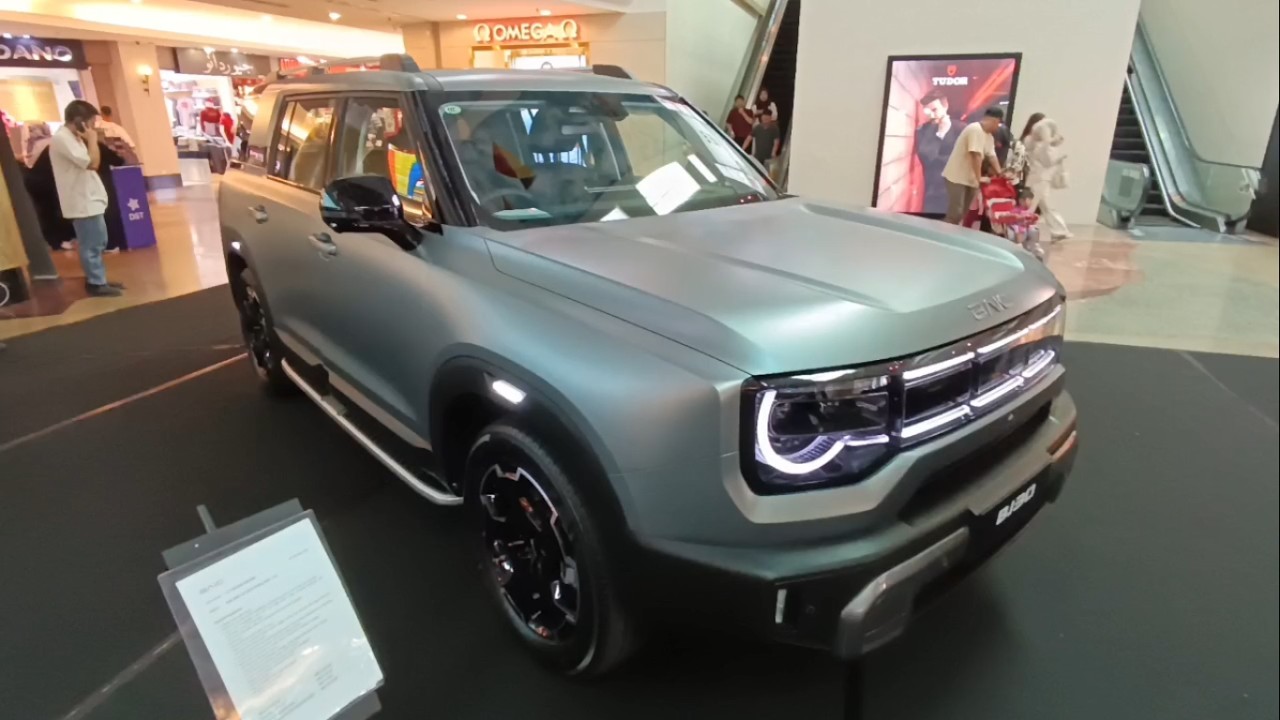 BAIC BJ30 Premium matte grey 1.5T 7AT walkaround (Brunei)