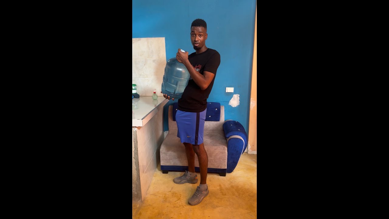 Como alzar un botellón de agua 💧