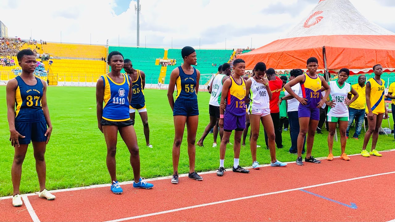 Florence Agyemang wins 400m girls finals. Asanteman relays / inter-Co 2022.