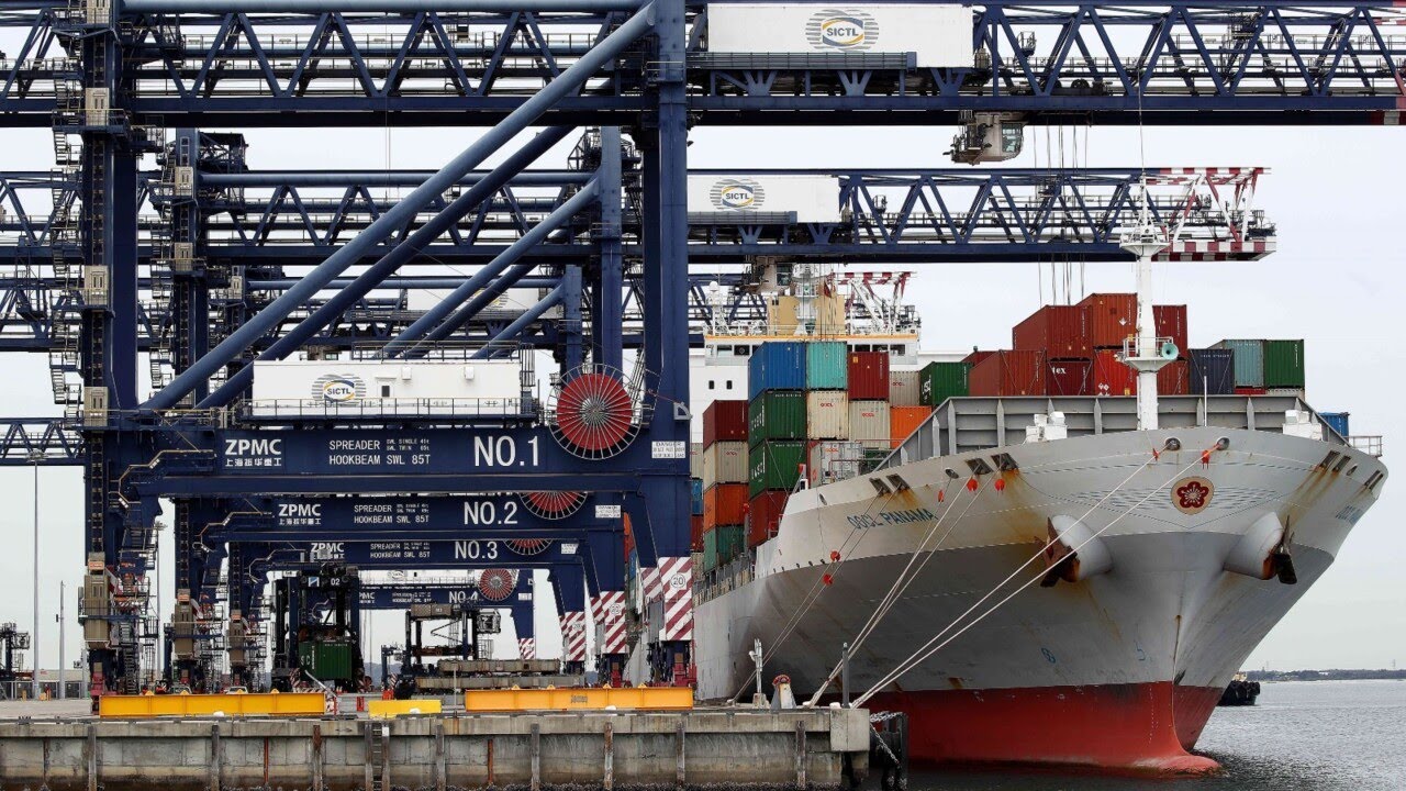 &lsquo;Perfect storm&rsquo;: Crisis in the Red Sea and DP World strikes throw off international shipping