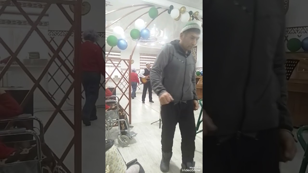 Выступление клуба авторской песни 