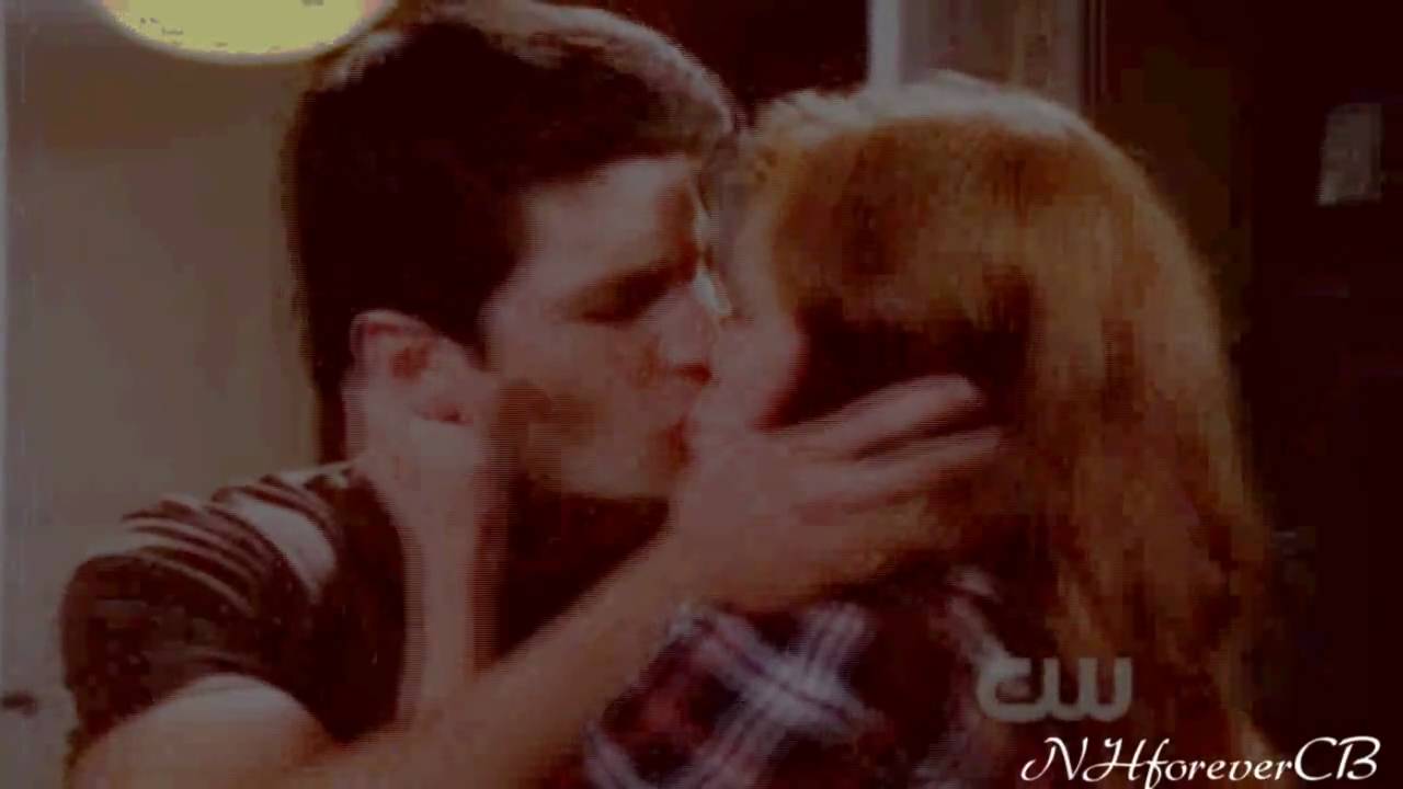 Nathan & Haley When I Look At You