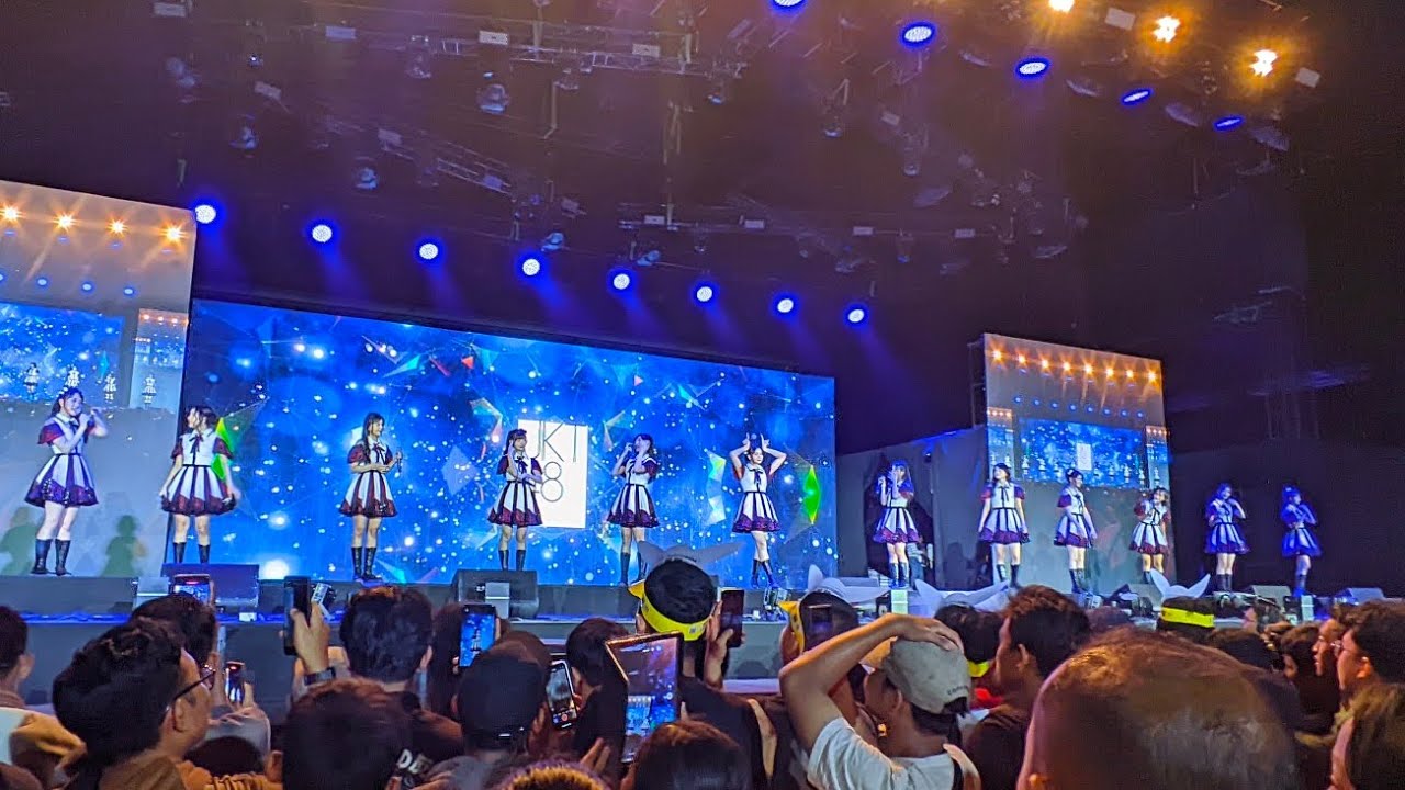 JKT48 ~PESAWAT KERTAS 365 HARI~ Live Perform Pikachu's Indonesia Journey Day 2