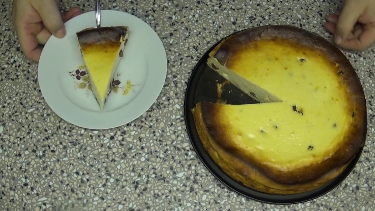 K&auml;sekuchen mit Rumrosinen / Cheesecake with Rum Raisins