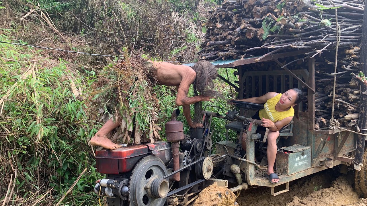 The country girl today crossed extremely difficult dirt roads.