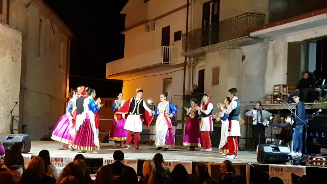 Gruppo Ndallandisha di San Basile, Jurendina na martohet, esibizione a Firmo il primo maggio