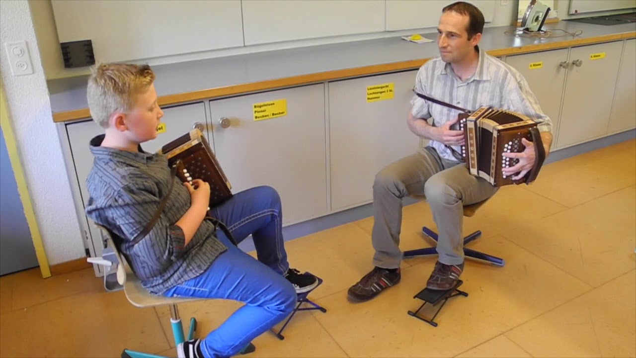 MSO Schülerporträt Schwyzerörgeli, Mika Dellenbach