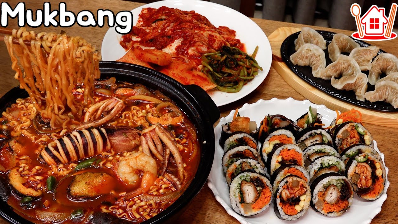 Пара Mukbang│ Готовит и ест морепродукты, джамббонг, кимбап и пельмени.