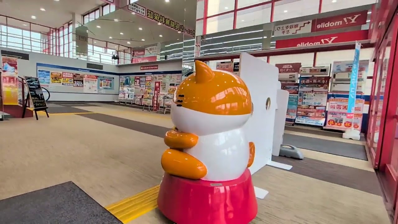 ケーズデンキ 弘前本店　エレベーター
