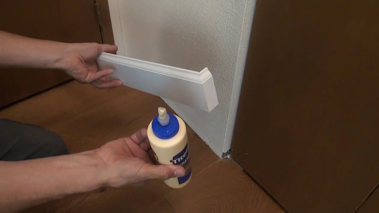 Baseboard installation. Установка плинтуса