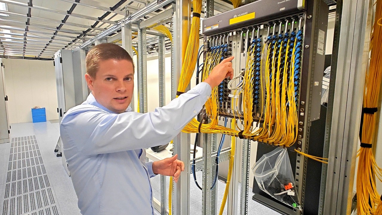 So kommen Router via ONT und OLT ins Kern-Internet. Passt Fiber Fritzbox noch ins Glasfaser-M-net?