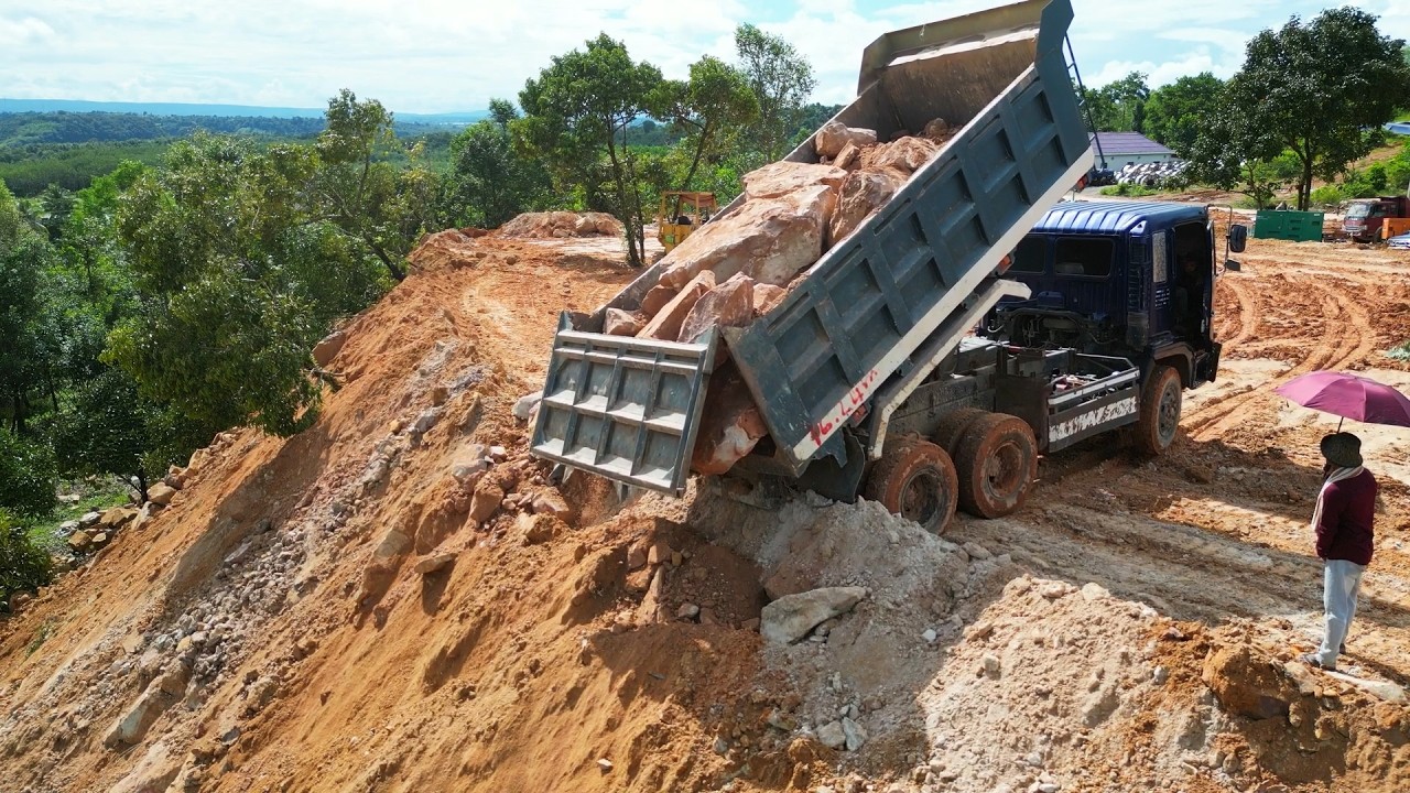 Be Watchful! 15Ton Truck Difficult Unloading Big Stone on Mountain & Dozer D37E Pushing