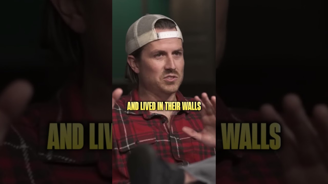 Cops Find Murderer Living Inside Their Walls 😳