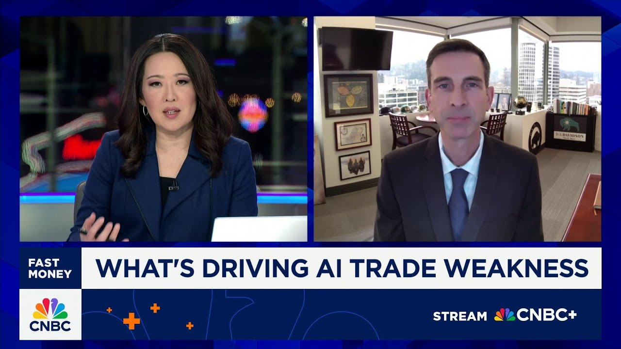 Oracle and CoreWeave represent 'bad behavior' in the AI buildout, says DA Davidson's Gil Luria