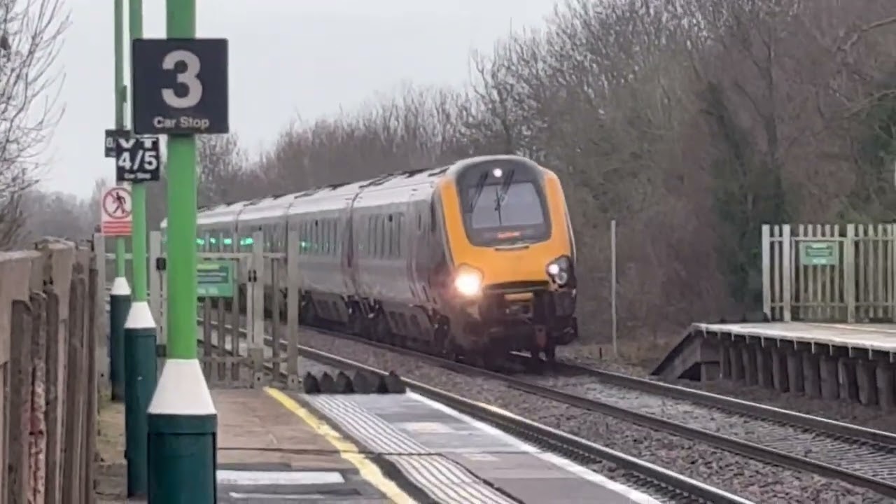 Trains at Tamworth (WCML + XC route) 31/01/26