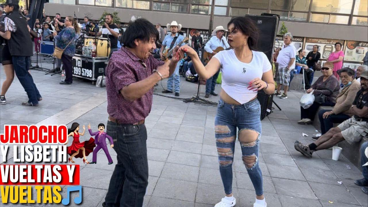 Vueltas y más vueltas bailando🕺💃 en #chihuahua  @musicalmilagroofficial 🎹🎤🎵