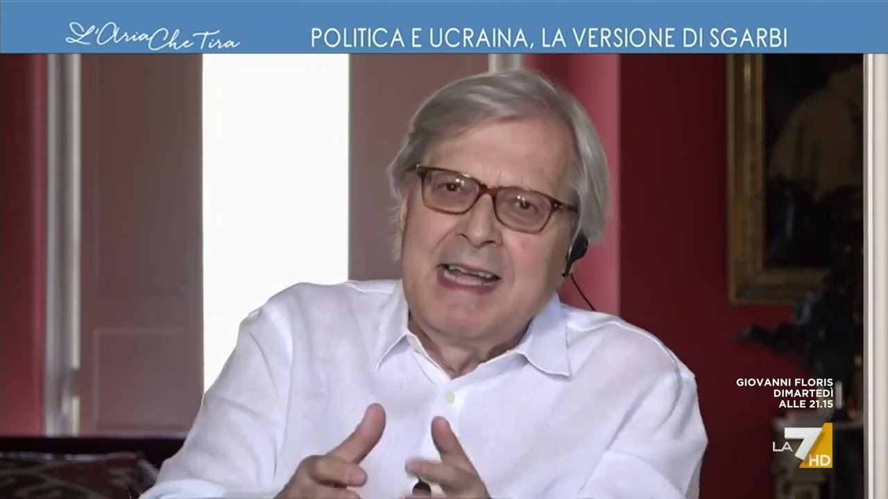 Vittorio Sgarbi possibilista sull'uscita di Salvini dalla maggioranza di governo: 