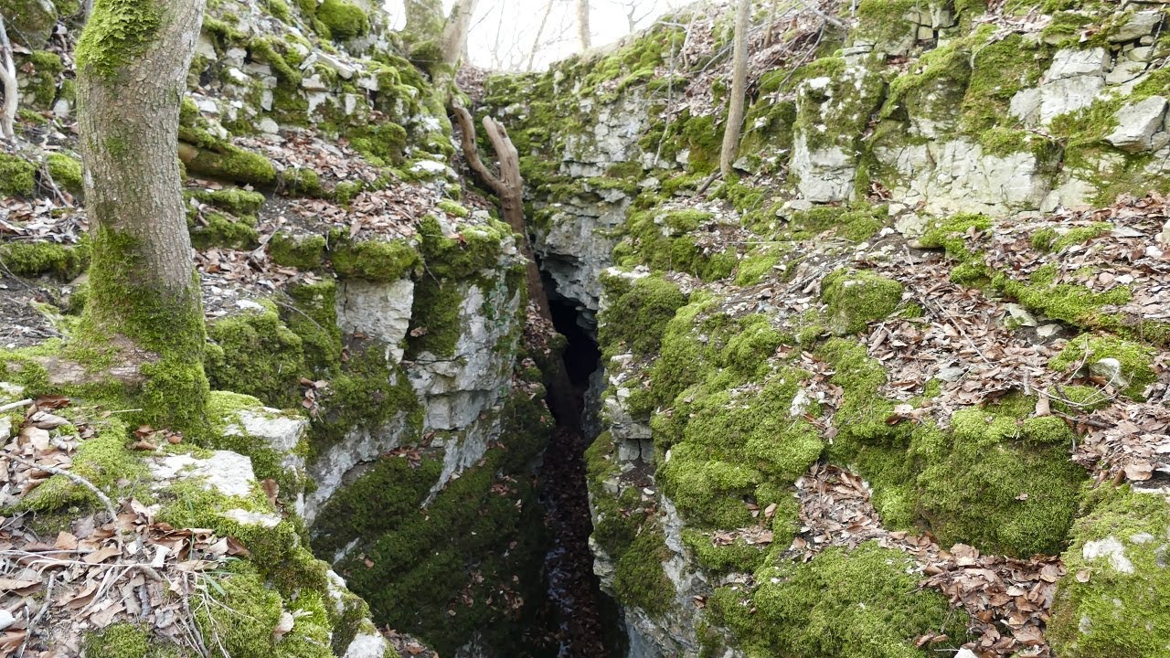 Uracher Höllenlöcher und Höhlenerkundungen