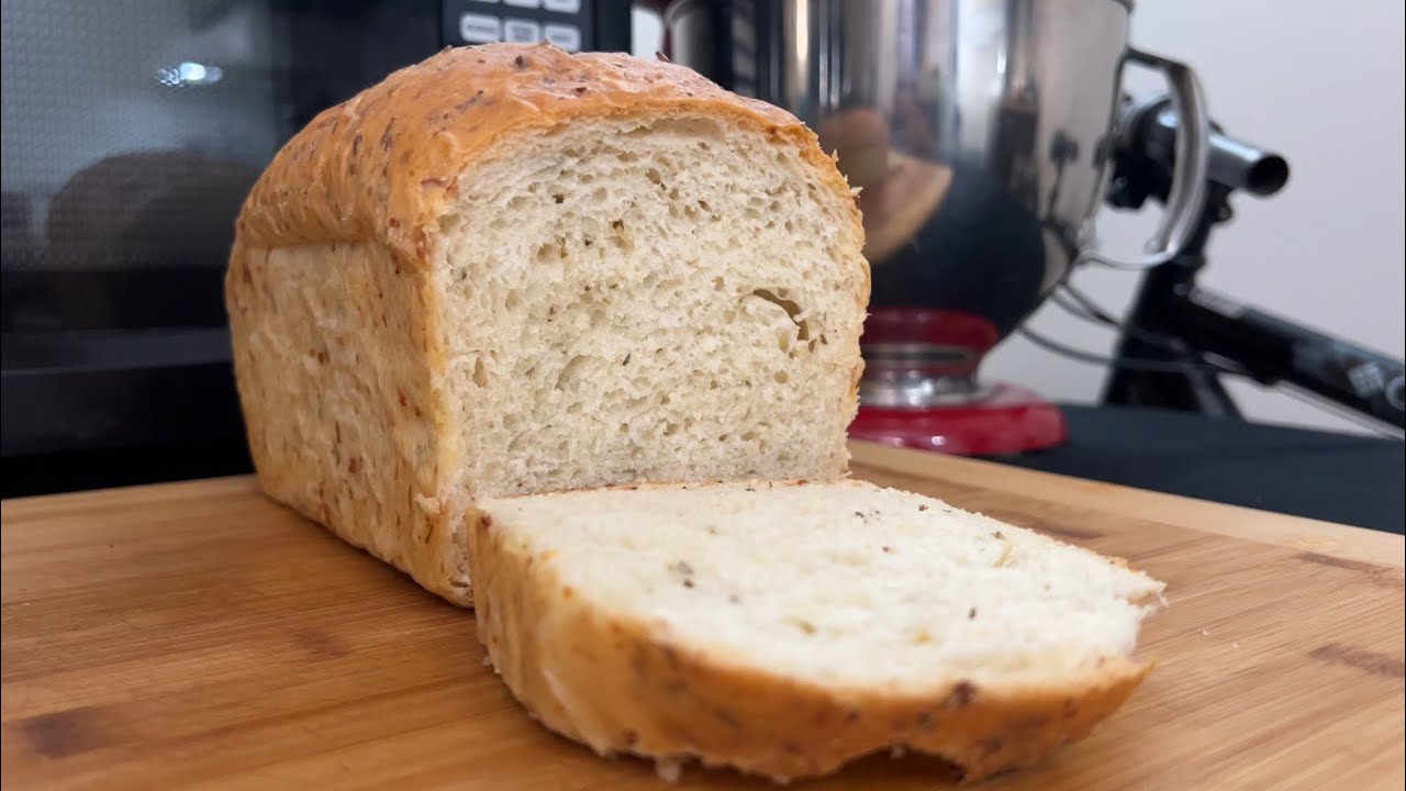 Homemade Italian herb bread recipe #homemade #bread #baking