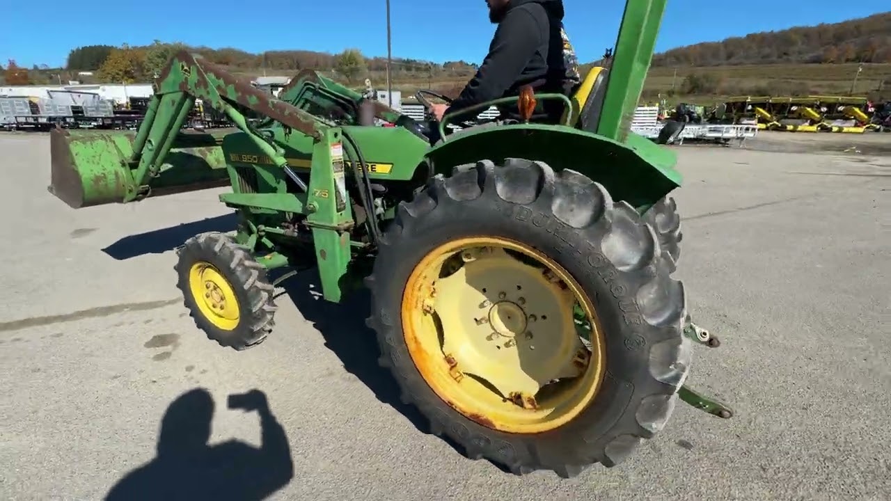 John Deere 950 Compact Tractor