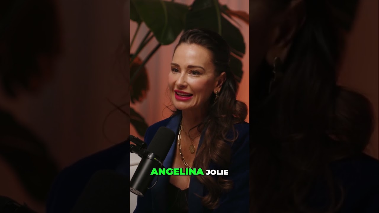 Brad Pitt`s Champagne @Dining Room Stories