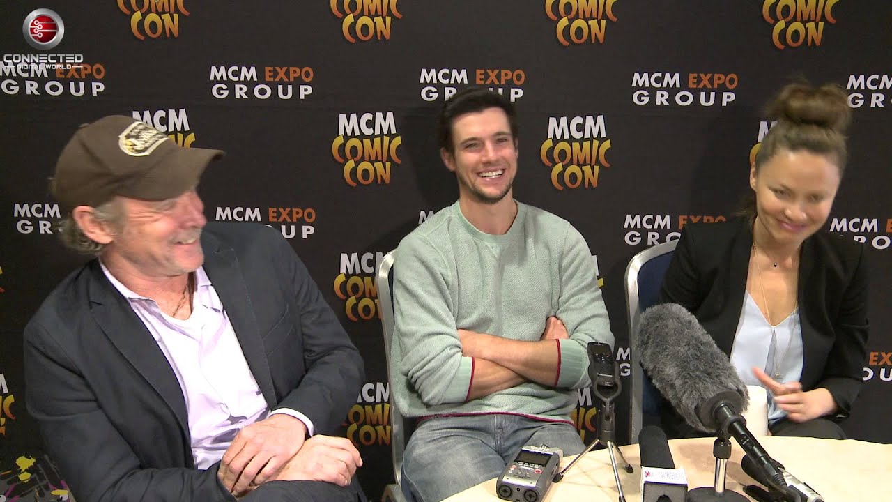 Falling Skies Season 5 - Will Patton, Moon Bloodgood and Drew Roy at MCM