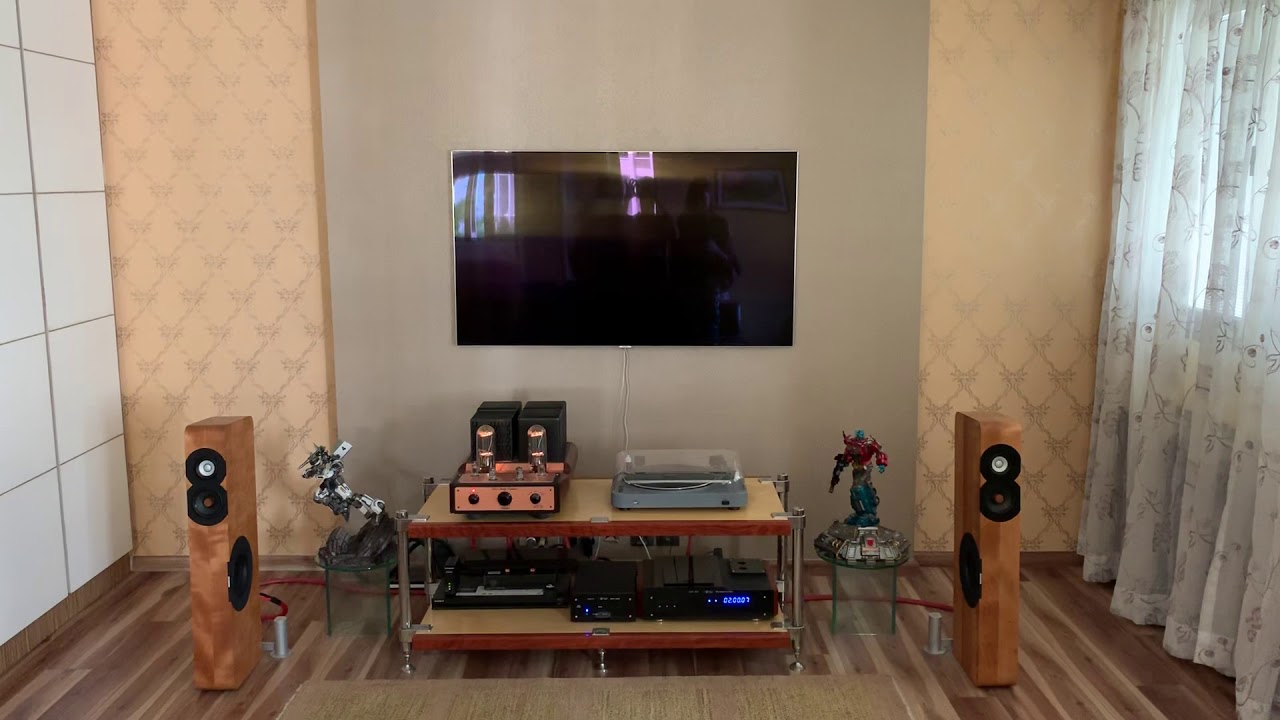 Boenicke W8 Loudspeakers