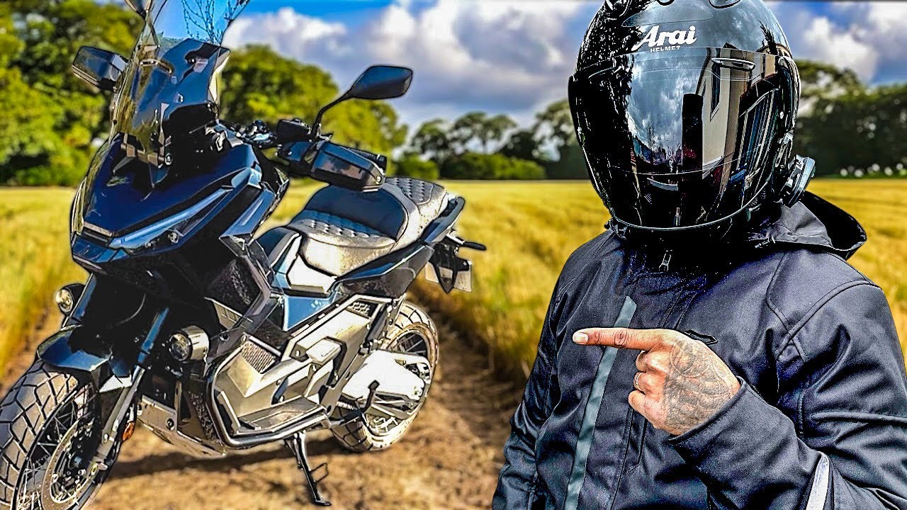IL VEND SON XADV 2025… DEVINEZ POUR QUOI??