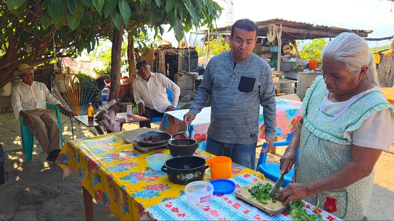 HAREMOS CHICHARRÓNES DE RES PARA CONPARTIR CON MIS FAMILIARES Y AMIGOS 