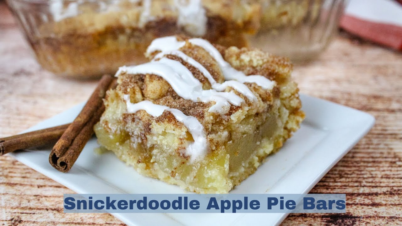 Snickerdoodle Apple Pie bars