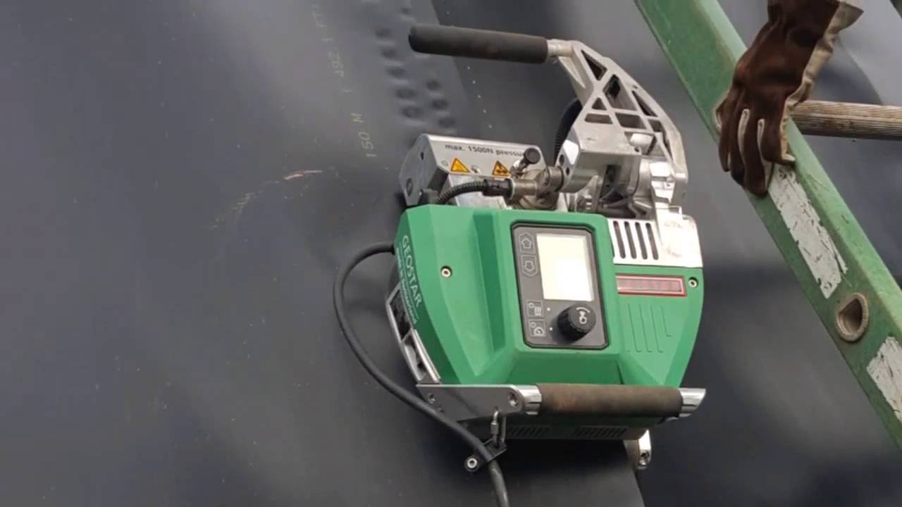 HDPE lining hot wedge machine | Cuña caliente en Soldadura de geomembranas