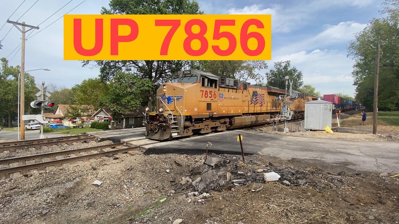 UP 7856 leads an intermodal on the UP Sedalia sub in Independence, Missouri.