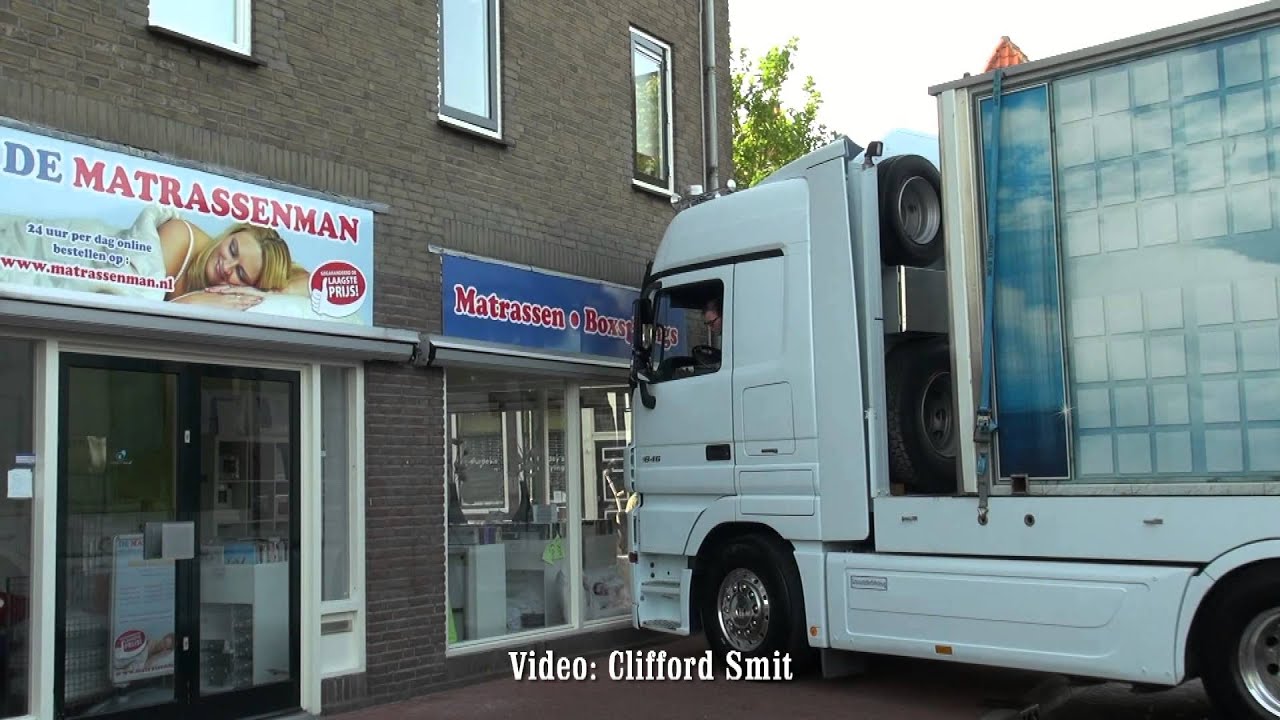 Kermis Hoorn 2014 Transport en opbouw Deel 1
