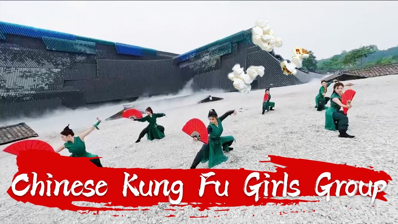 This “Chinese Kung Fu Girls Group
