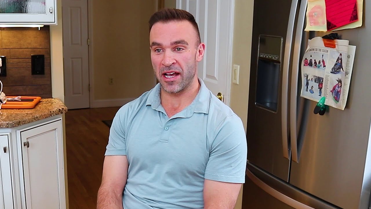 Ex-NHL Hockey Star Josh Hennessy - Should You Invest In Partnerships Or Buy Real Estate On Your Own?