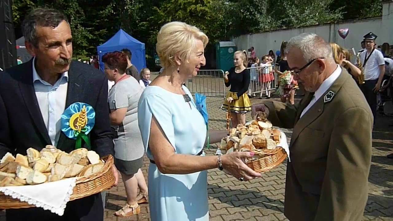 Dożynki powiatowe i gminne - Osuch&oacute;w 11.09.2016