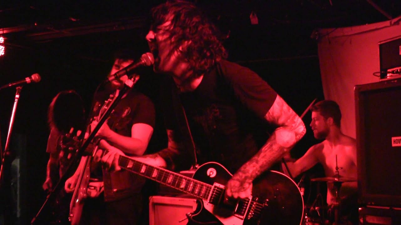Usnea Play Random Cosmic Violence in Entirety