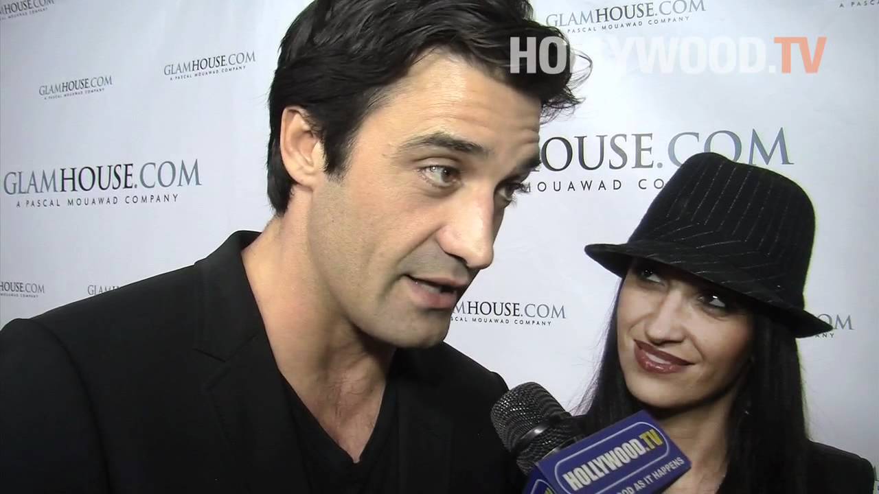 Gilles Marini's wife did not put a ring on it