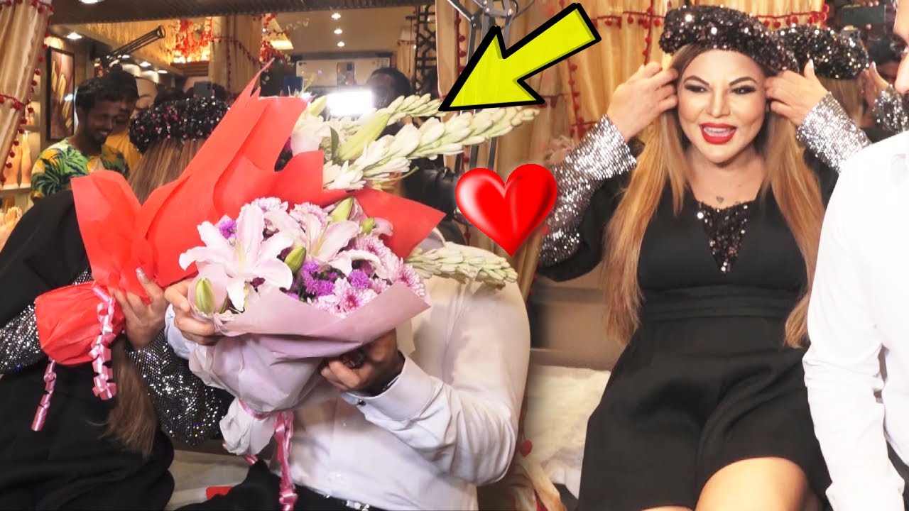 Rakhi Sawant ROMANCE With Boyfriend Adil Khan Durrani At Store Launch Of Nail Art Studio