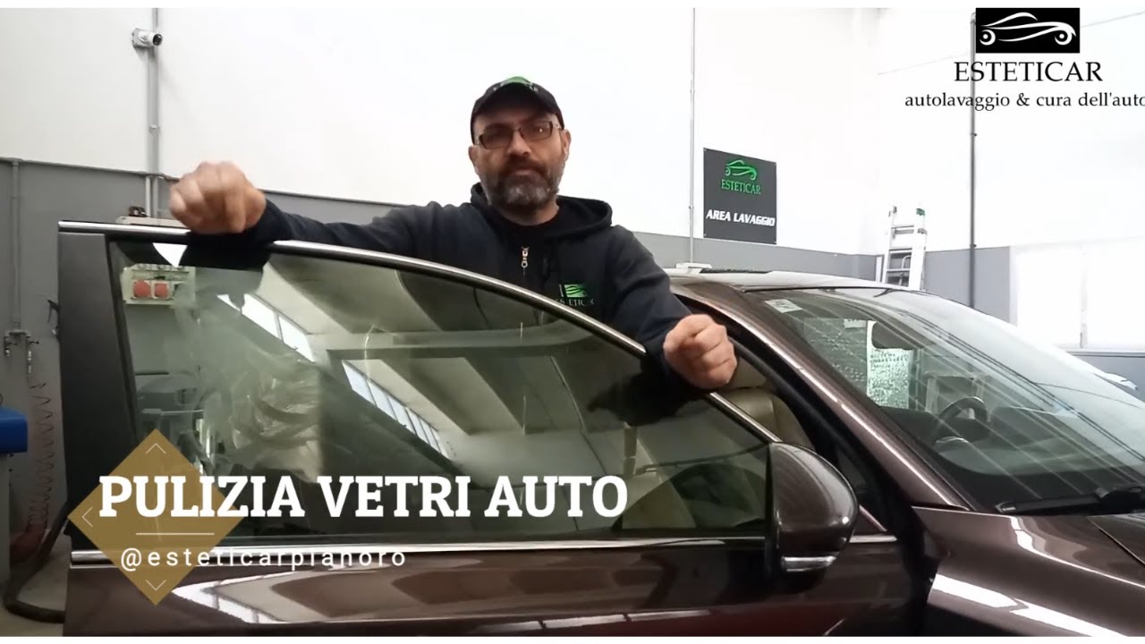 Come pulire i vetri dell'auto