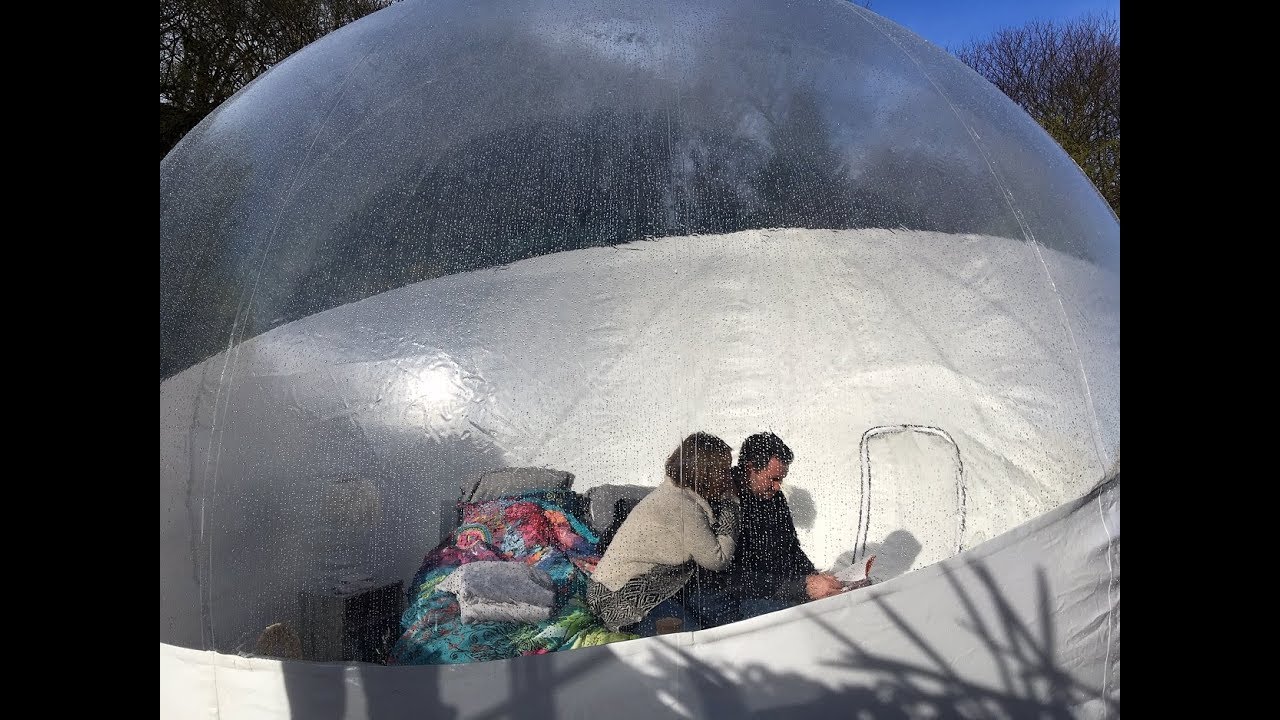 Gîte insolite à la Roche-Maurice (29) : comment coincer la bulle sous les étoiles