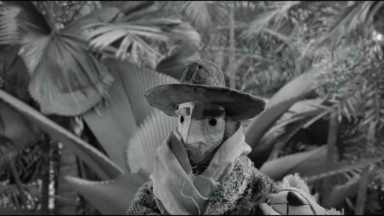 La Jungle - Another Look To The Woman In The Gloom (Official Music Video)