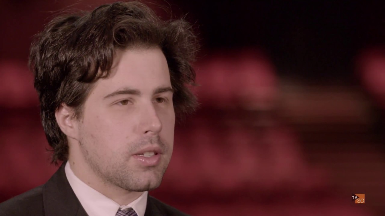 Philippe-Audrey Larrue St-Jacques | Entracte