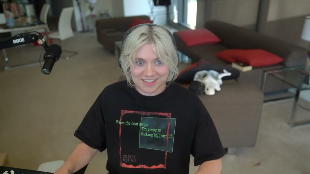 I Trapped My Wife Inside A Black Soul Gem and using it to boost the fps of my Nintendo Switch