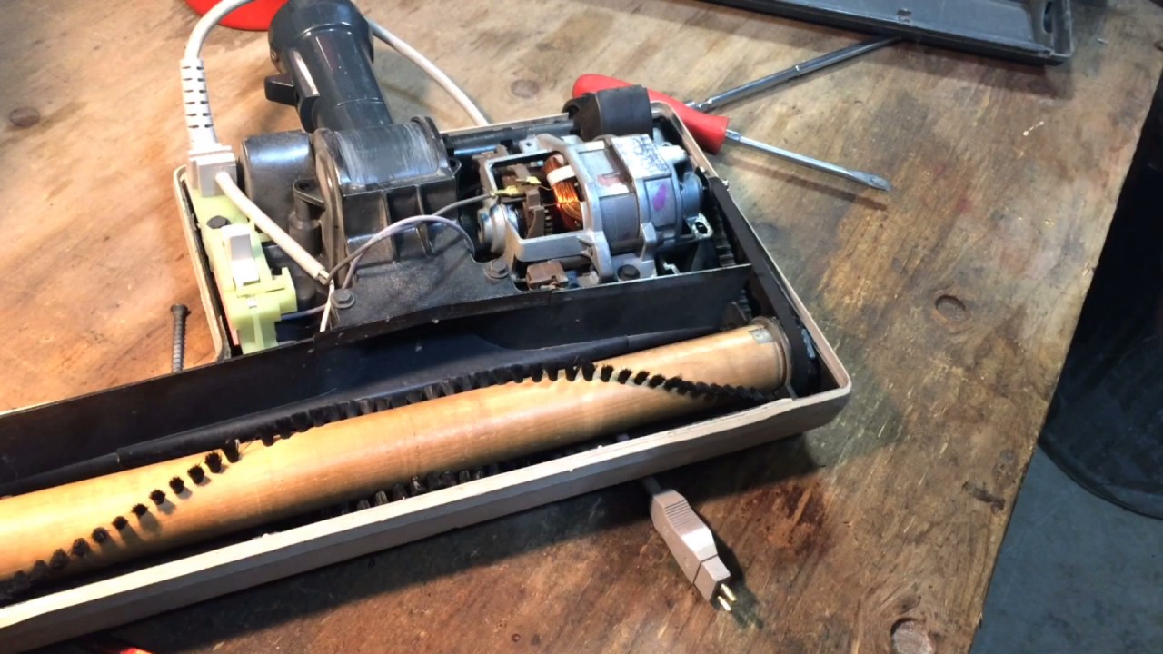 Why is my vacuum power head making noises (EP 8) Replacing Electrolux power head motor drive belt