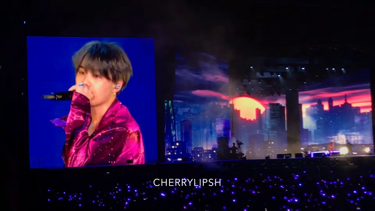 BTS/SUGA Trivia 轉: Seesaw LIVE FANCAM SPEAK YOURSELF TOUR AT ROSEBOWL STADIUM NIGHT 1 5/4