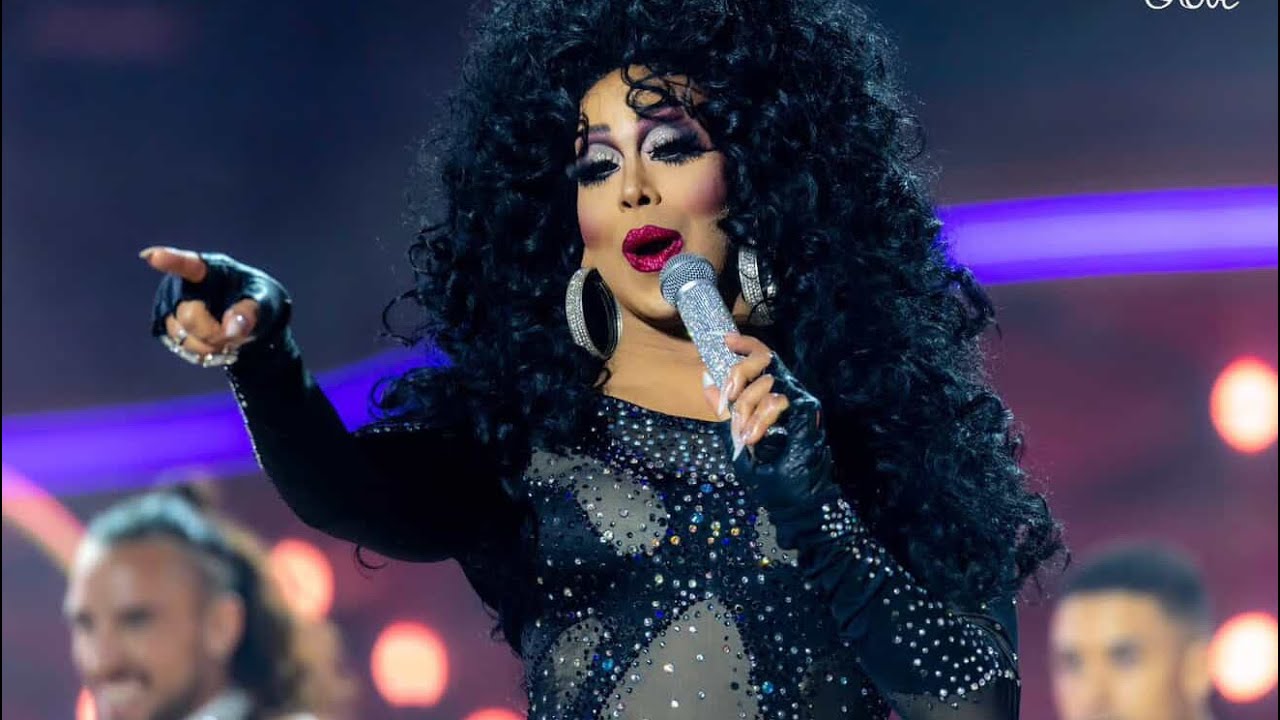 Krystal Forever .  Openig Gala Drag Queen . Im CHER BICH!!! Muchas gracias.  GRAN CANARIAS